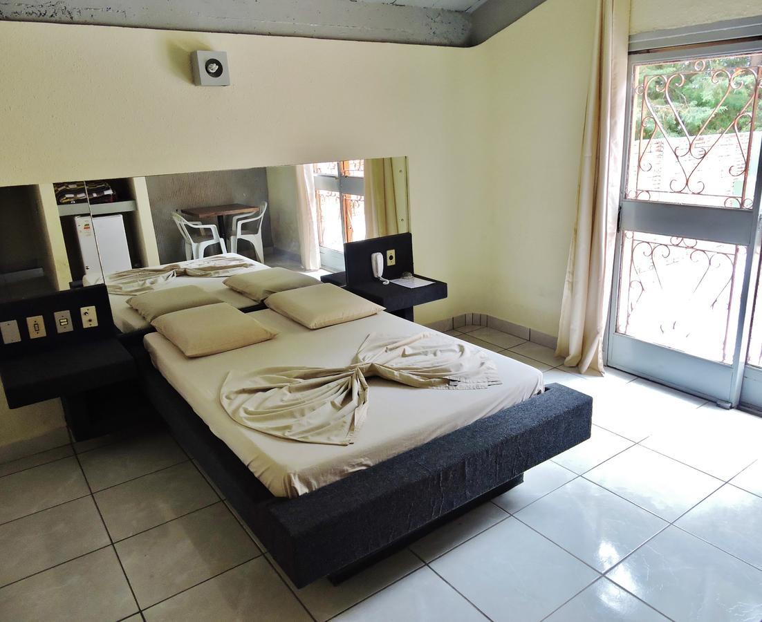 סנטנה דו ליברמנטו Hotel Comodoro De Livramento מראה חיצוני תמונה